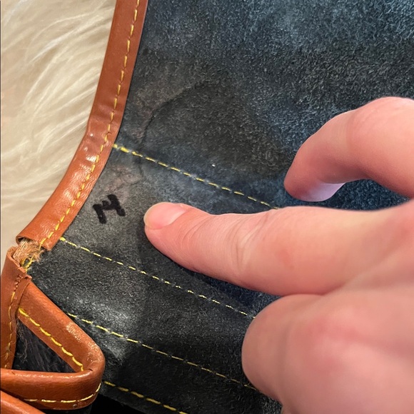 Dooney & Bourke Navy and Tan Pebble Leather Laptop / Briefcase - Picture 12 of 16